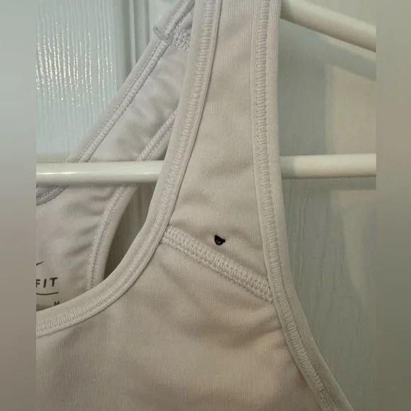 Nike Sports Bra - Picture 3 of 4